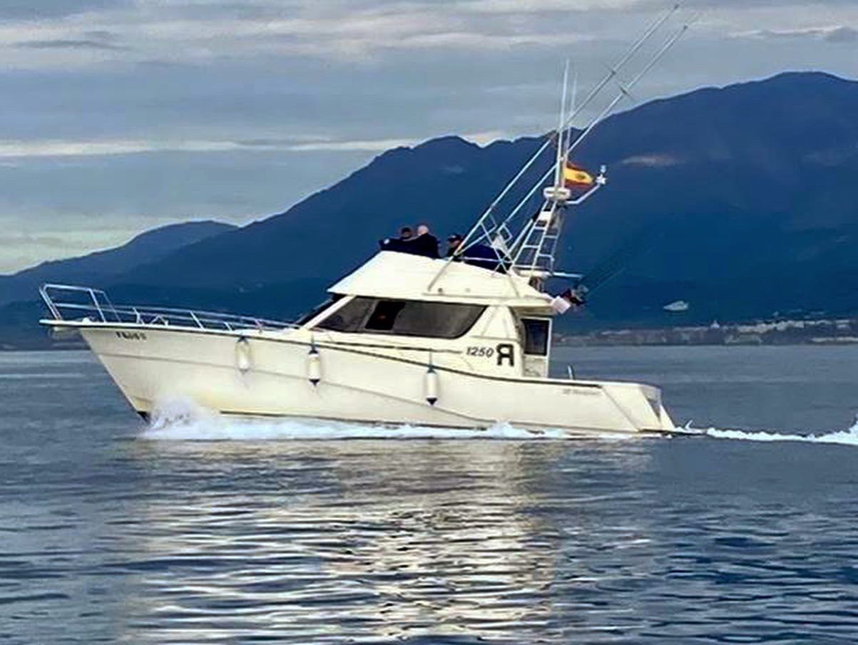 The Luna cruising off the Marbella coast